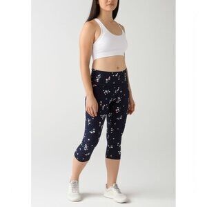 PBX Pro Fitted Capri Leggings, size small